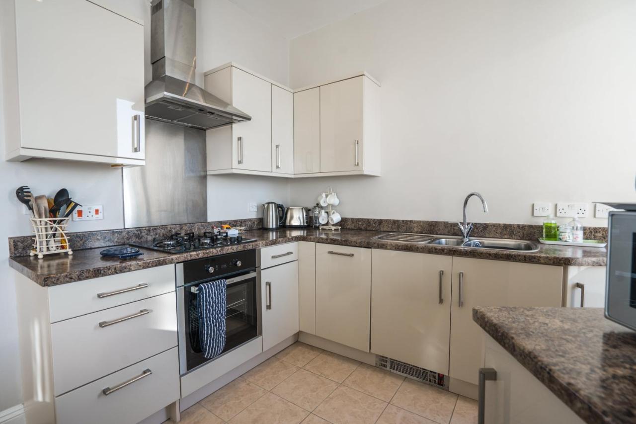 Astor House Apartment Торки Екстериор снимка